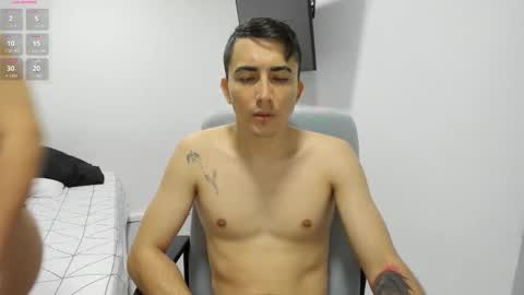 Snapshot of pareja_curiosa19 chatting on February 14, 2026, 11:23 pm pareja_curiosa19 online show from February 14, 2026, 11:23 pm