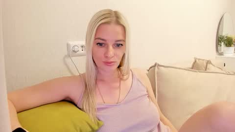 Sasha online show from October 5, 2025, 10:57 am