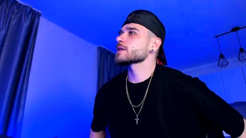 Paris online show from January 3, 2025, 2:19 pm