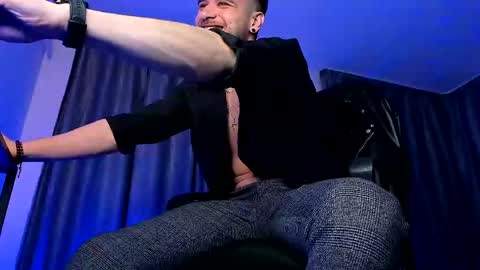 Paris online show from February 17, 2025, 4:09 am