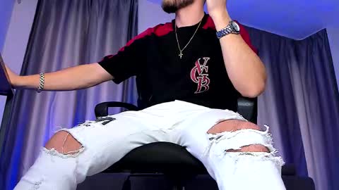 Paris online show from October 26, 2025, 9:48 am