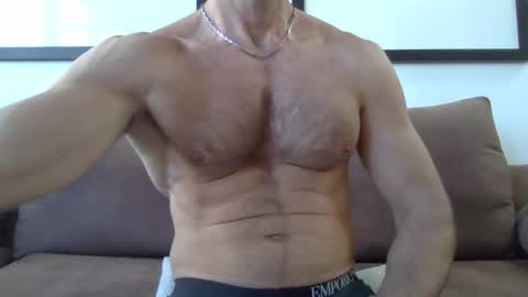 Snapshot of parisien75015 chatting on March 10, 2025, 1:10 pm Porn Actor 21cm Hetero online show from March 10, 2025, 1:10 pm