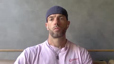 Snapshot of parisien75015 chatting on January 7, 2026, 9:45 am Porn Actor 21cm Hetero online show from January 7, 2026, 9:45 am