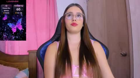 Snapshot of parisshayk chatting on October 20, 2025, 6:08 pm Paris online show from October 20, 2025, 6:08 pm
