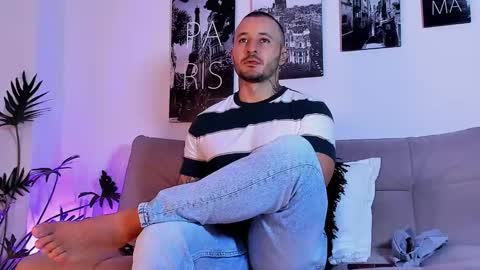 parker lavine online show from December 21, 2025, 1:02 am