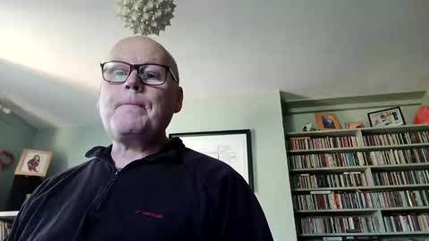 Snapshot of parkie068 chatting on November 26, 2025, 11:11 am parkie068 online show from November 26, 2025, 11:11 am