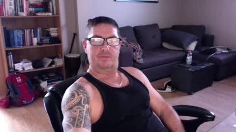 patmilll online show from October 27, 2025, 5:28 pm