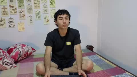 Snapshot of patri_ck_villa chatting on April 17, 2026, 4:32 pm patri_ck_villa online show from April 17, 2026, 4:32 pm