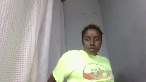 patricia9090 online show from November 26, 2025, 6:58 am