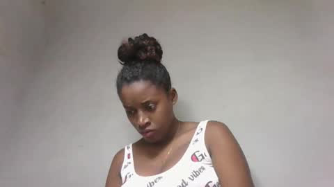 patricia9090 online show from November 28, 2025, 7:00 am