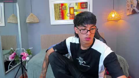 Snapshot of patrick_foxx chatting on November 14, 2025, 7:45 pm PATRICK online show from November 14, 2025, 7:45 pm