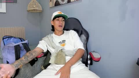 Snapshot of patrick_foxx chatting on November 22, 2025, 7:35 pm PATRICK online show from November 22, 2025, 7:35 pm