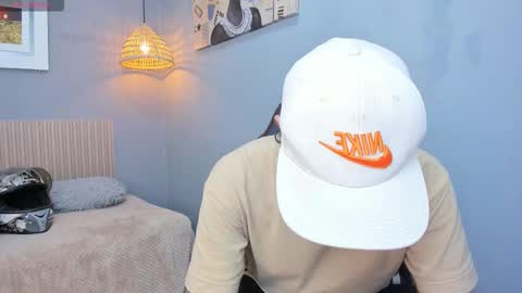 Snapshot of patrick_foxx chatting on November 28, 2025, 8:00 pm PATRICK online show from November 28, 2025, 8:00 pm