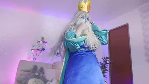 Paula online show from October 31, 2025, 9:05 pm