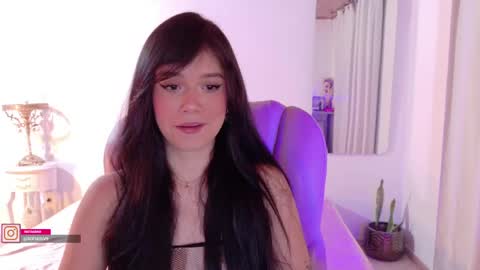 Sofa online show from April 15, 2026, 5:03 am