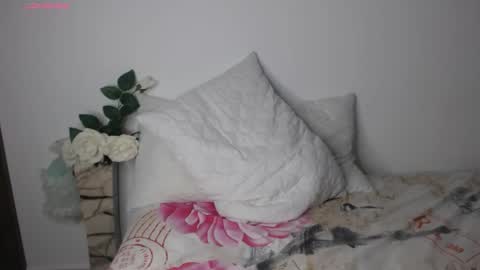 Paulina        online show from October 5, 2025, 1:04 am