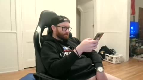 shy online show from April 19, 2026, 4:23 am