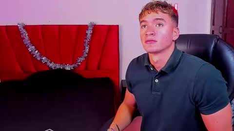 Paull George online show from November 18, 2025, 4:22 pm