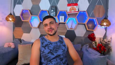Snapshot of paul_rivera chatting on January 25, 2025, 10:28 pm Paul Rivera online show from January 25, 2025, 10:28 pm