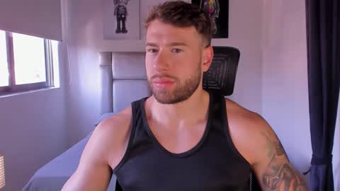 PAUL ROGER online show from March 11, 2025, 1:01 pm