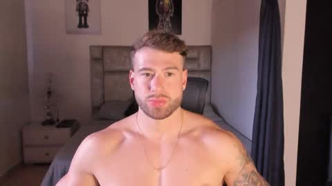 PAUL ROGER online show from September 15, 2025, 10:43 pm