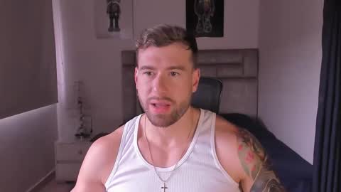 PAUL ROGER online show from October 19, 2025, 1:56 pm