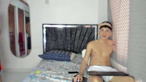 paul_tony13 online show from April 1, 2026, 2:14 pm