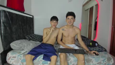 paul_tony13 online show from May 13, 2026, 3:09 pm