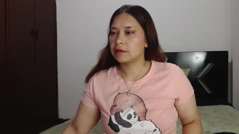 Snapshot of paula_anderson chatting on February 6, 2026, 4:06 am PAULA online show from February 6, 2026, 4:06 am