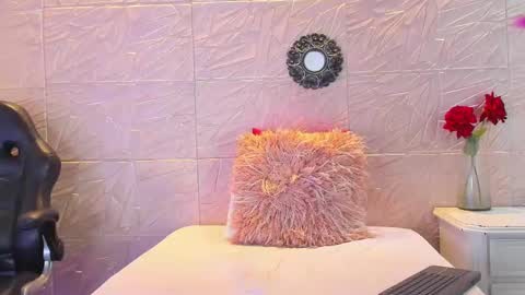 PAULA CRUZ online show from February 28, 2025, 9:23 pm