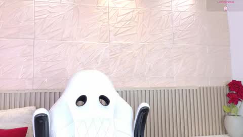 PAULA CRUZ online show from March 10, 2026, 9:31 pm