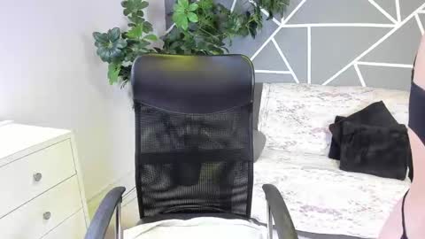 Snapshot of paula_miler1 chatting on March 26, 2026, 2:55 pm paula_miler1 online show from March 26, 2026, 2:55 pm