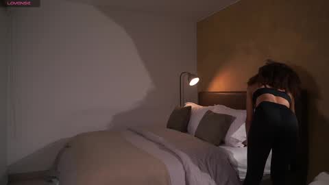 Paula online show from March 7, 2025, 8:55 pm