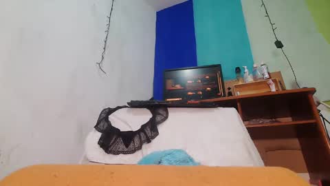 PAULA VALENTINA online show from December 19, 2024, 3:18 am