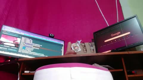 PAULA VALENTINA online show from October 3, 2025, 11:35 pm