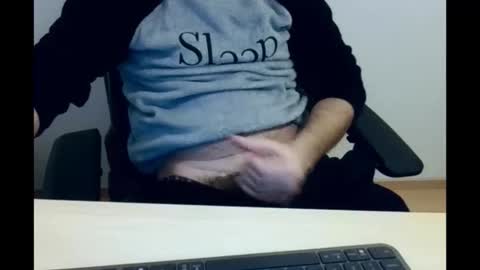 paulbazo83 online show from December 4, 2025, 2:59 pm