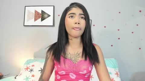 Pau online show from April 14, 2026, 12:22 pm