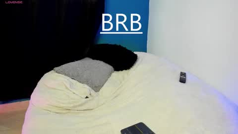 Paulina online show from October 19, 2025, 8:09 pm