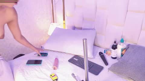 Snapshot of paulina_cano chatting on June 1, 2026, 10:00 pm Paulina online show from June 1, 2026, 10:00 pm