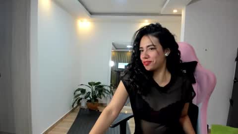 Snapshot of paulina_dossantos chatting on January 26, 2025, 4:30 am paulina online show from January 26, 2025, 4:30 am