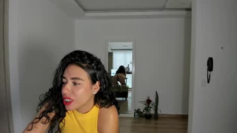 Snapshot of paulina_dossantos chatting on February 2, 2025, 8:30 pm paulina online show from February 2, 2025, 8:30 pm