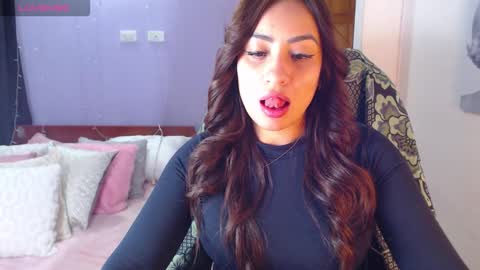 paulina online show from February 8, 2026, 11:41 pm