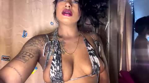 Snapshot of paulina_ruiz_ chatting on May 31, 2026, 10:44 pm online show from May 31, 2026, 10:44 pm
