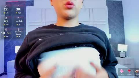 Paulina  online show from April 20, 2026, 12:30 pm