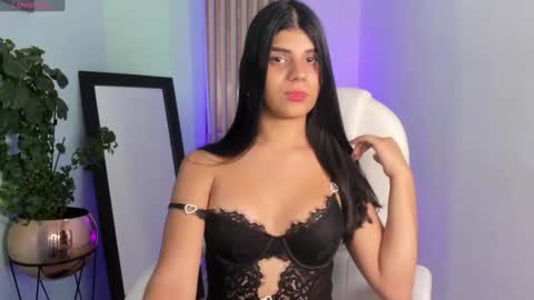 Paulina Belle online show from January 26, 2025, 7:42 am