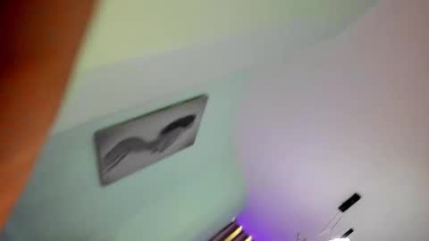 Paulina Belle online show from November 9, 2025, 12:03 pm