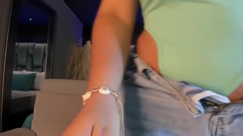 Paulina online show from February 24, 2025, 12:37 pm