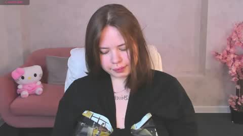 Erica online show from May 5, 2026, 9:17 am