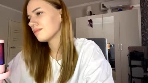 Sonya online show from November 30, 2025, 8:40 am