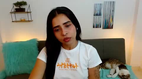 Paulinna online show from February 4, 2025, 6:49 pm